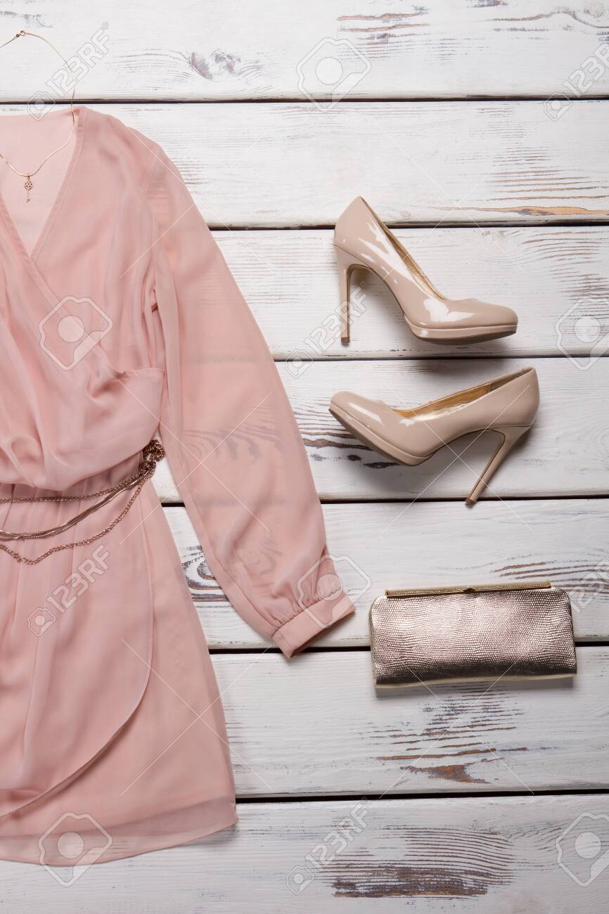 peach dress outfit