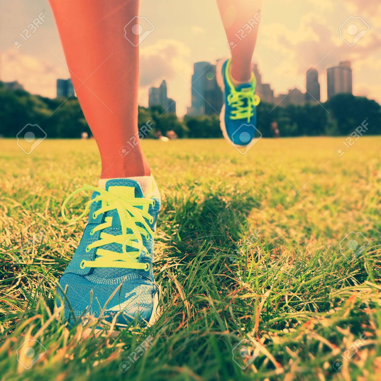 lifestyle womens runners