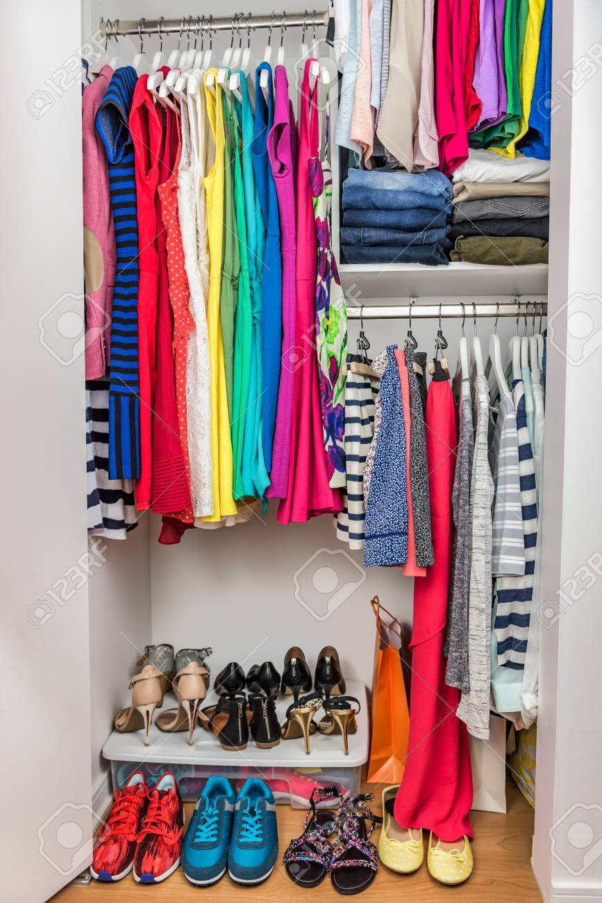 Shopping closet Shopping closet