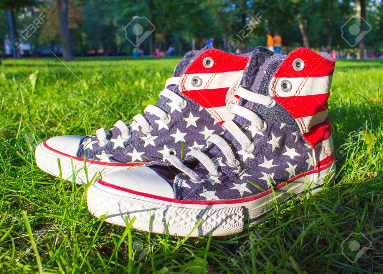 groene converse sneakers