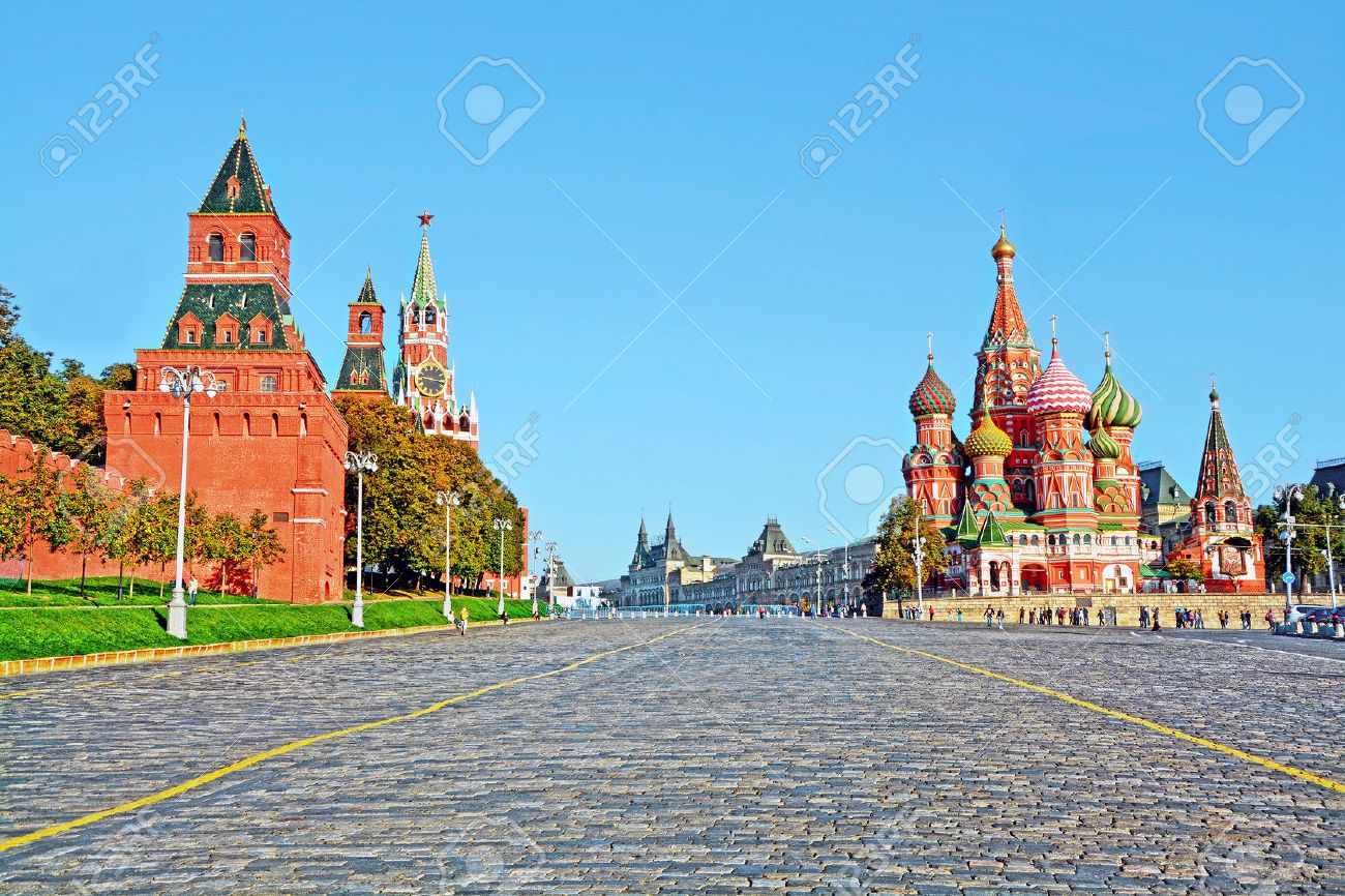 Moscow Kremlin and at St Basil Cathedral on Red Square in Moscow, Russia - 53592034 Moscow Kremlin and at St Basil Cathedral on Red Square in Moscow, Russia - 53592034
