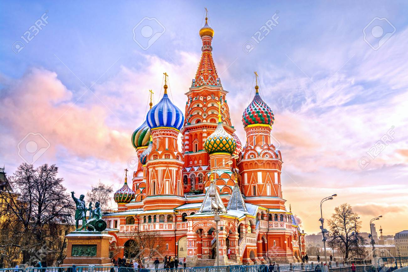 Saint Basil's Cathedral in Red Square in winter at sunset, Moscow, Russia. - 81215616 Saint Basil's Cathedral in Red Square in winter at sunset, Moscow, Russia. - 81215616