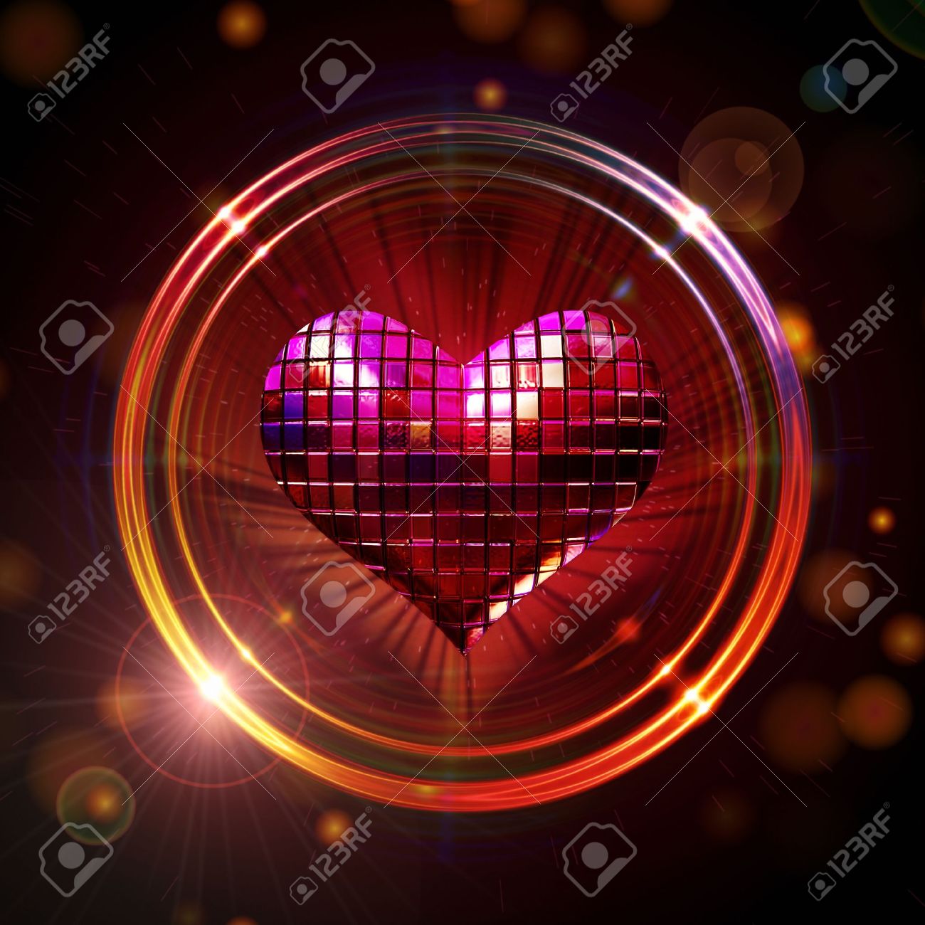 3d Glanzend Rote Disco Herzen In Goldenen Ringen Mit Strahlen Des Lichts Uber Die Glitzernden Hintergrund Lizenzfreie Fotos Bilder Und Stock Fotografie Image 17438281