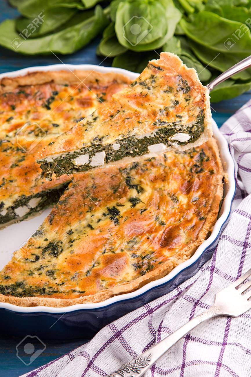 Partie Coupee D Epinards Maison Quiche Lorraine Banque D Images Et