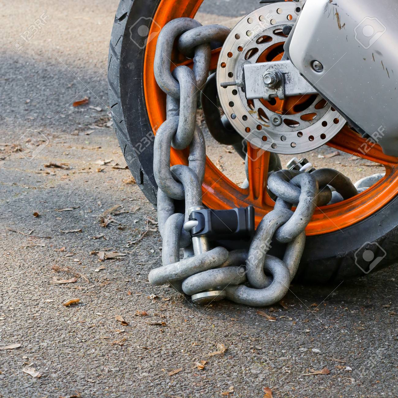 バイク用ロックおすすめランキング15選｜チェーン・U字・ディスクなど ｜ Motor-Fan