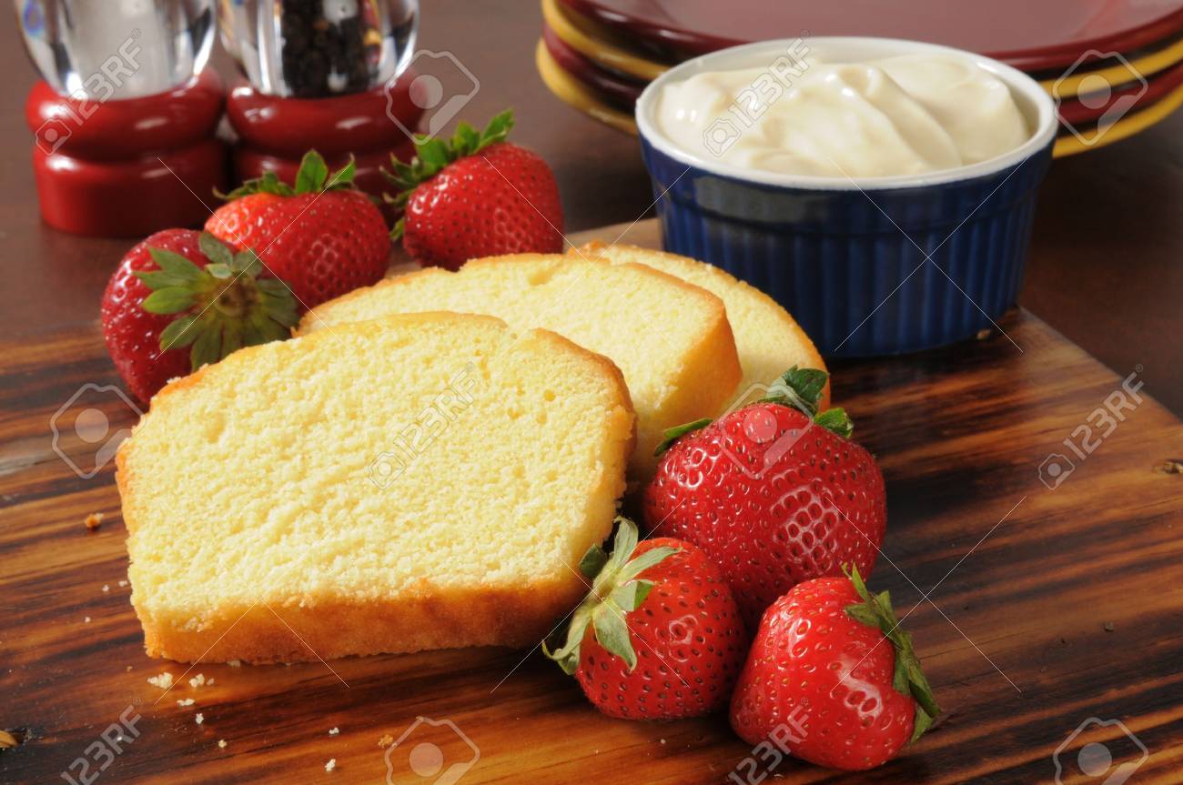 sliced pound cake fresh
