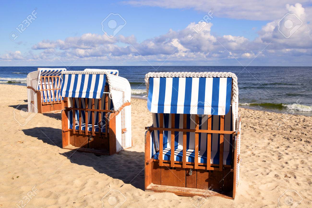 roofed wicker beach chair