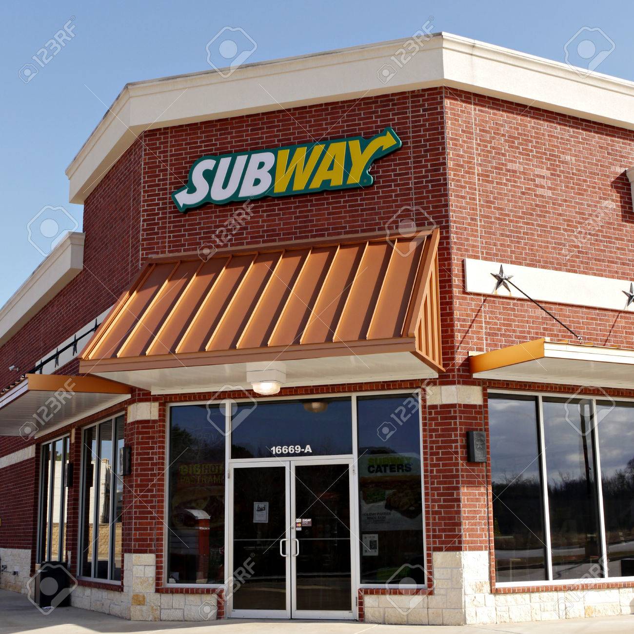A Subway Sandwich Shop Open In Tyler Texas Stock Photo Picture And Royalty Free Image Image 25385855