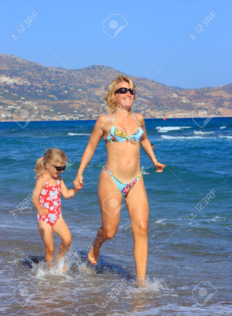 Mom beach 3d images 52