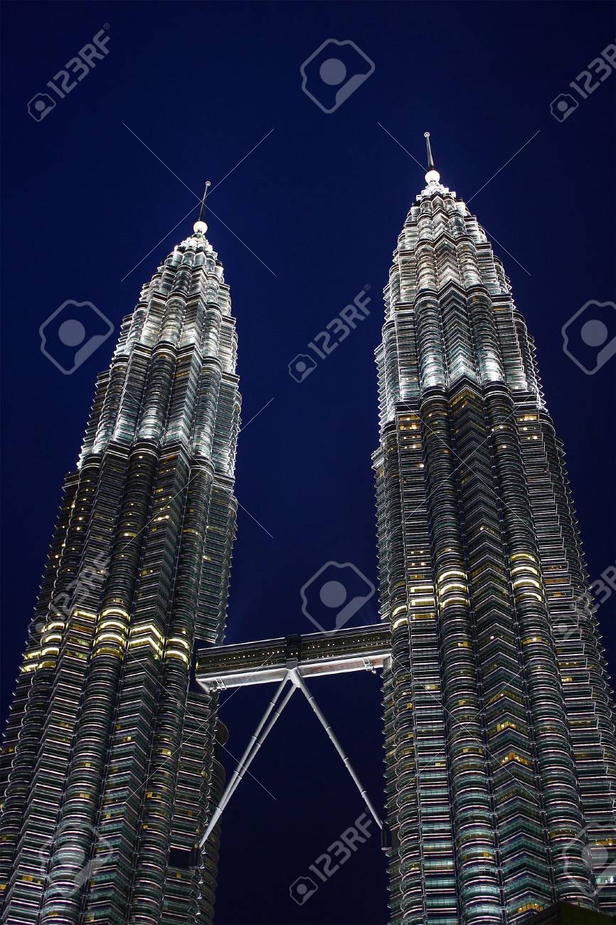 Night scene of Twin Tower, Kuala Lumpur, Malaysia. - 3485559 Night scene of Twin Tower, Kuala Lumpur, Malaysia. - 3485559