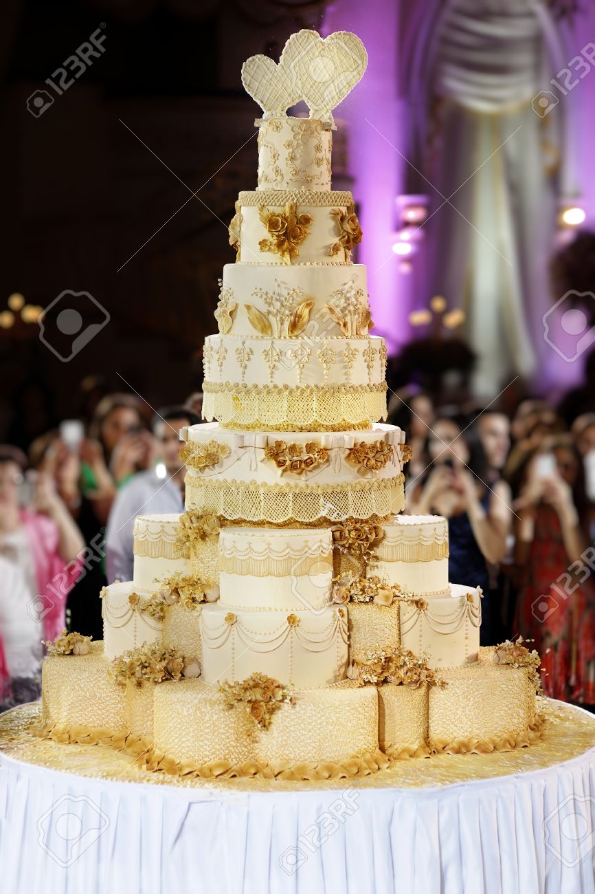 Le Plus Grand Gateau De Mariage Jamais Banque D Images Et Photos Libres De Droits Image