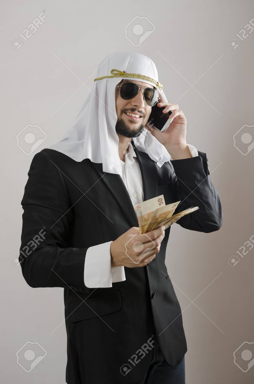 vestito arabo uomo