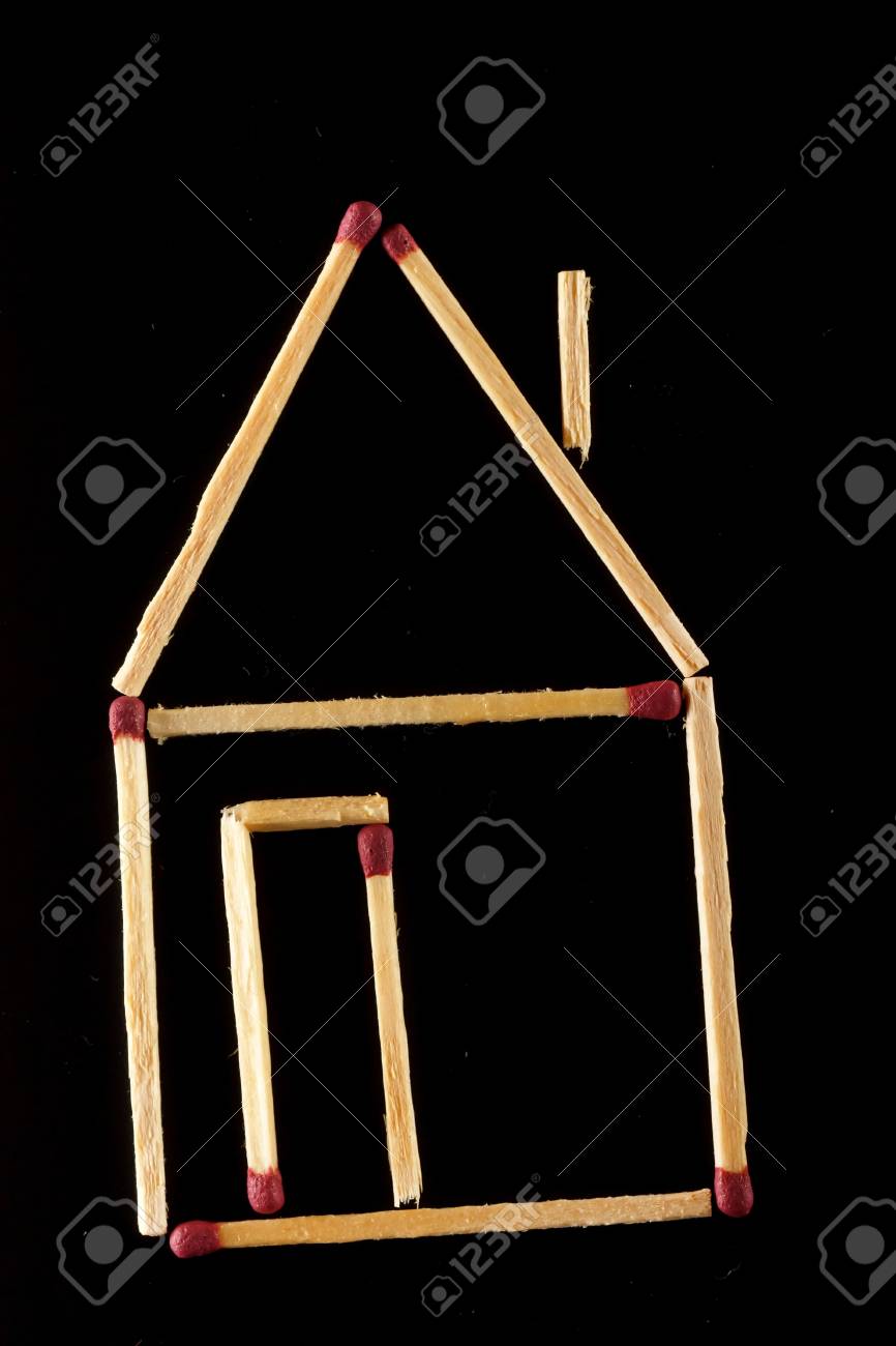 Haus Aus Streichholzer Lizenzfreie Fotos Bilder Und Stock