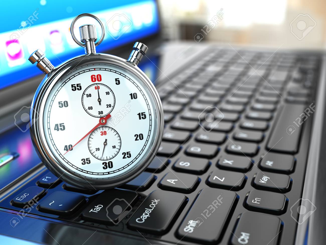 ノート パソコンのキーボードにストップウォッチ の写真素材 画像素材 Image