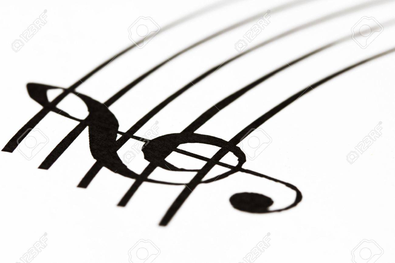 treble clef music sheet