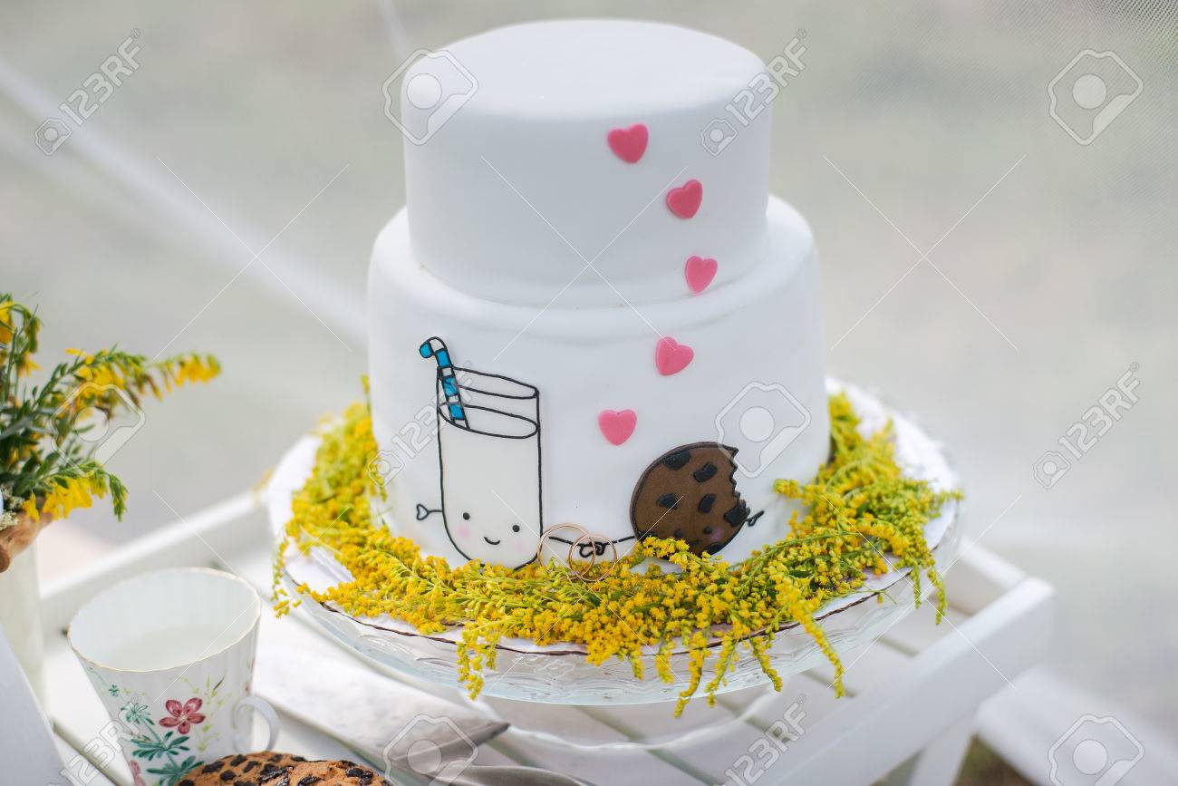 Wedding cakes from mastic: a collection of recipes Wedding cakes from mastic: a collection of recipes