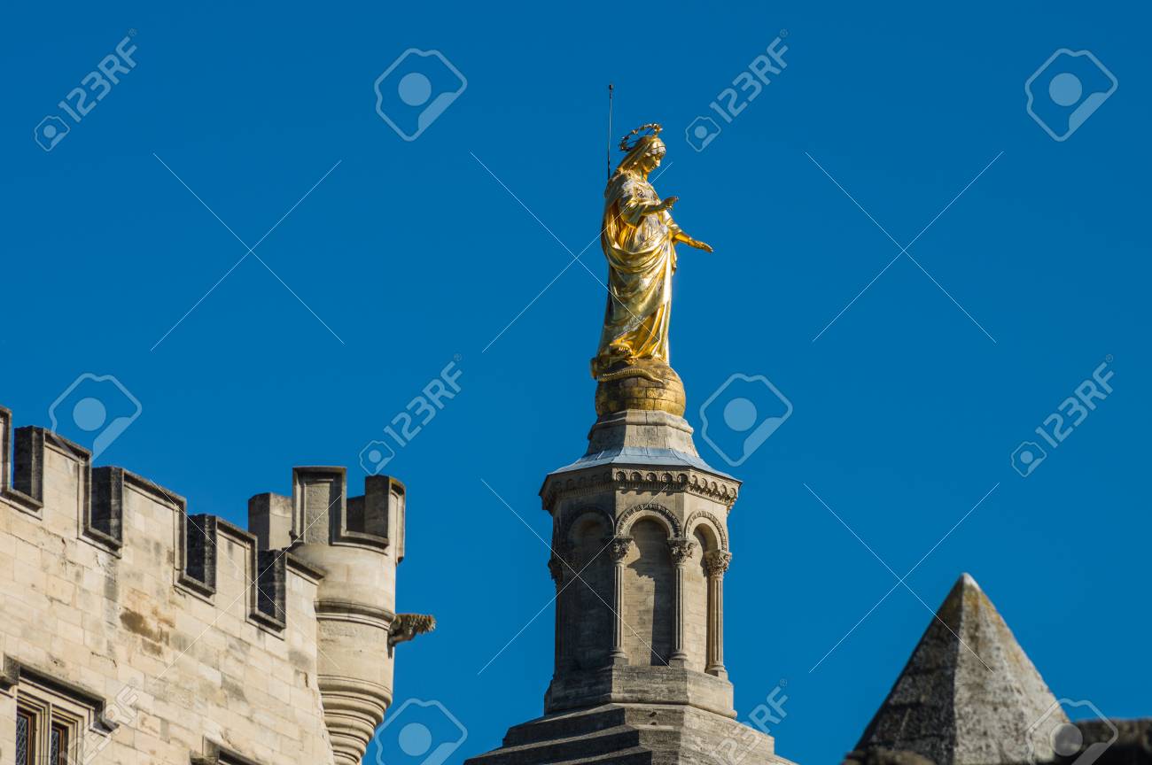 金色のノートルダム デ ドン アヴィニョン アヴィニョン フランスの大聖堂に聖母マリアの像 の写真素材 画像素材 Image 金色のノートルダム デ ドン アヴィニョン アヴィニョン フランスの大聖堂に聖母マリアの像 の写真素材 画像素材 Image