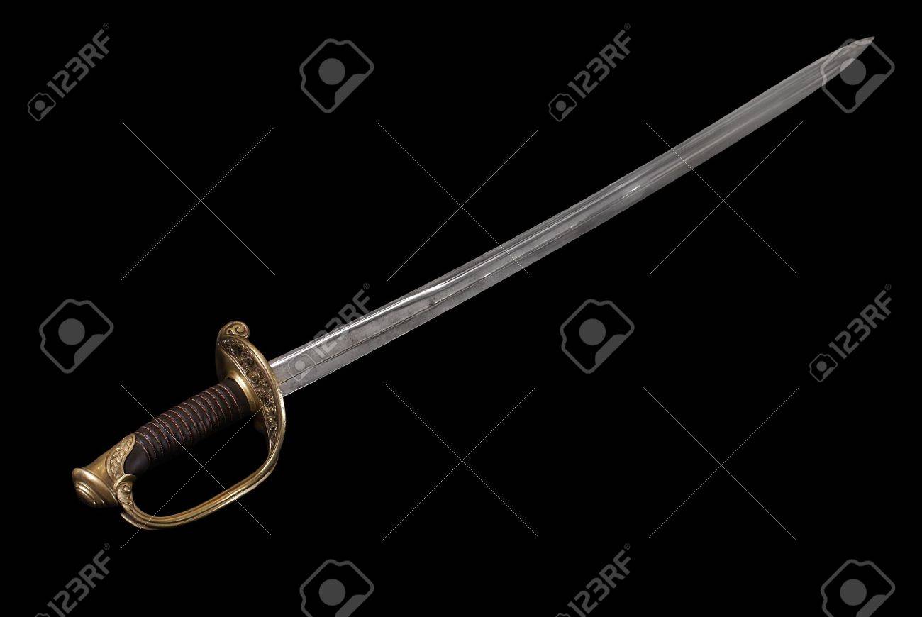 フランスの歩兵将校 モデル 1855年 のセイバー セイバー 騎兵隊剣 と組成 暗い背景上のパス の写真素材 画像素材 Image