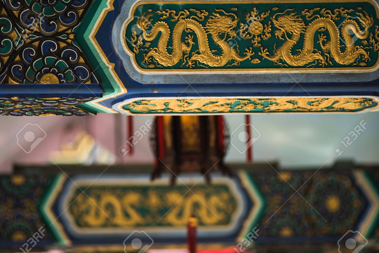 Ancient Temple architecture: Colorful eaves - 87503398 Ancient Temple architecture: Colorful eaves - 87503398
