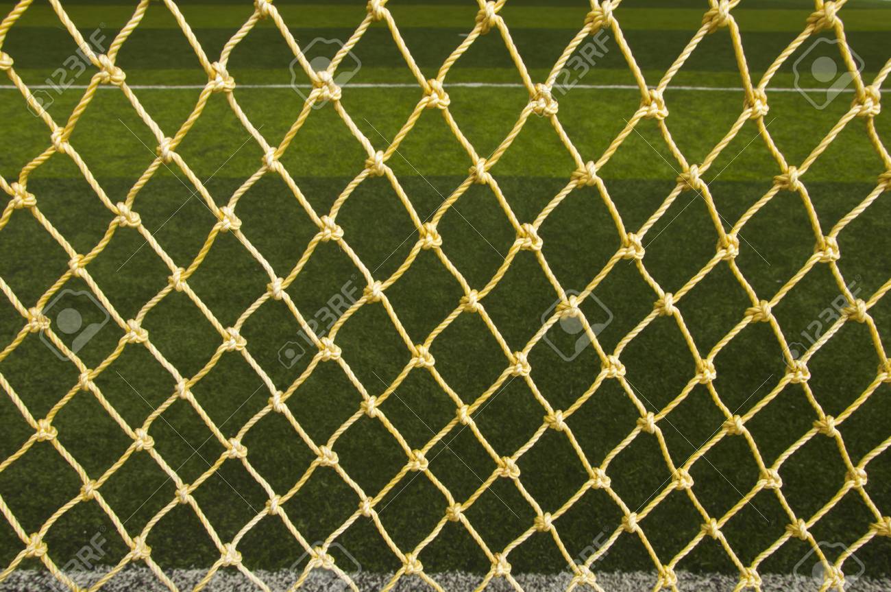 サッカー サッカー ネット列車サッカー ゴール の写真素材 画像素材 Image