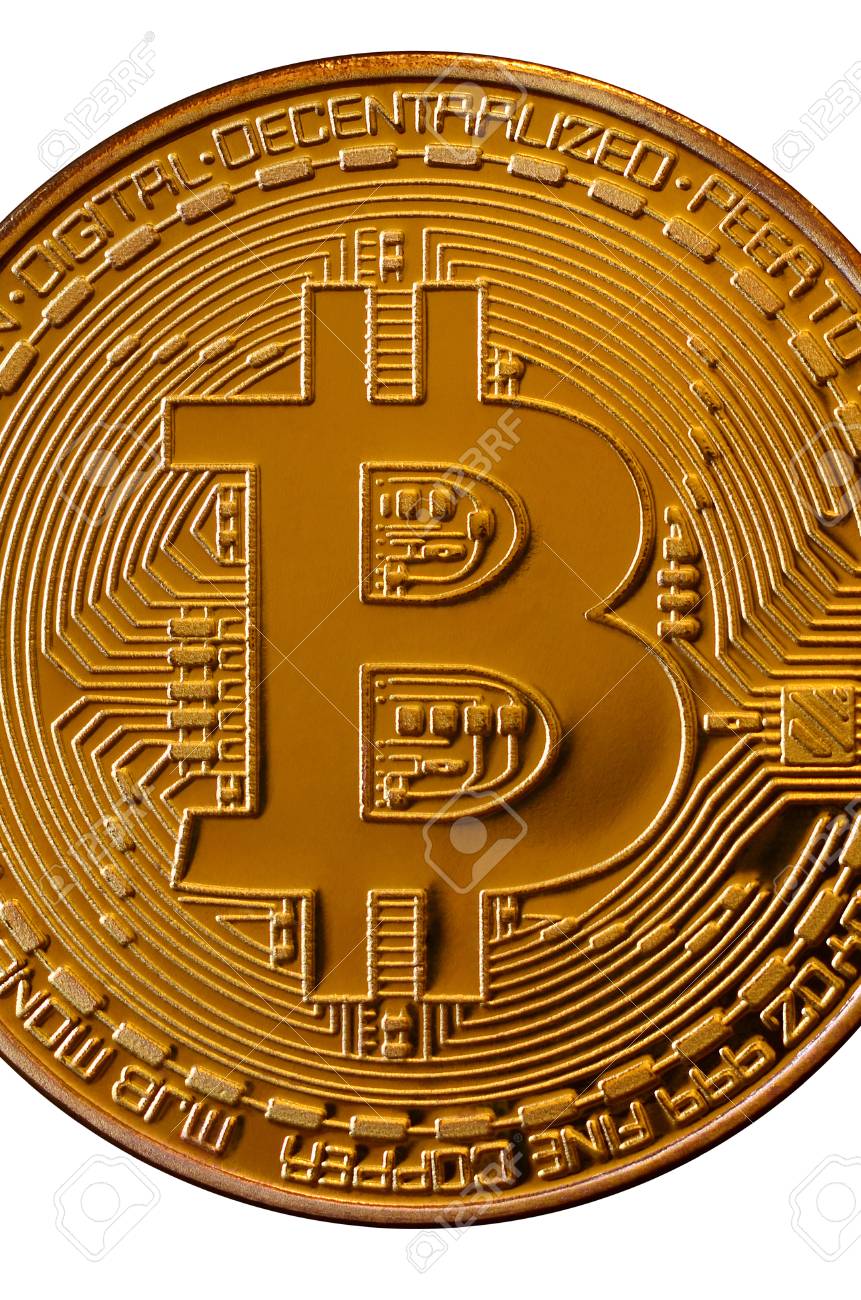 Bitcoin. Moneda Física. Moneda Digital. Concepto De Minería De Criptomonedas.  Moneda De Oro Con Símbolos De Bitcoin Aislados Sobre Fondo Blanco Fotos,  retratos, imágenes y fotografía de archivo libres de derecho. Image