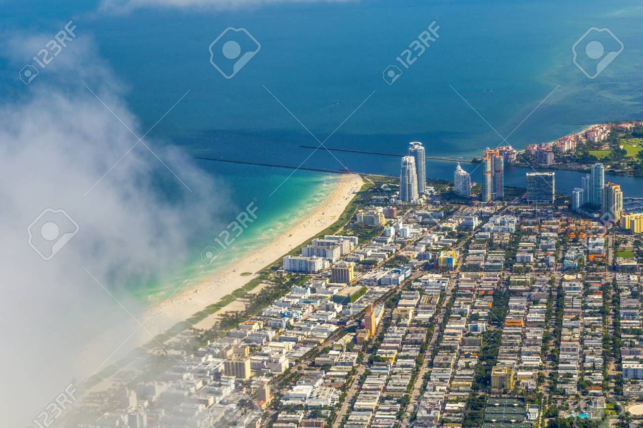 Aérienne De La Ville Et De La Plage De Miami Beach