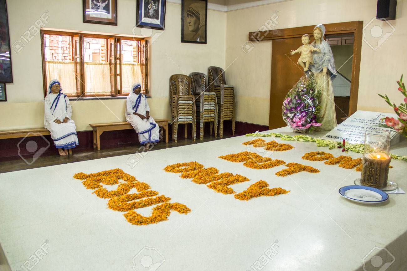 Kolkata India May 5 2012 Grave Of Mother Teresa In Kolkata
