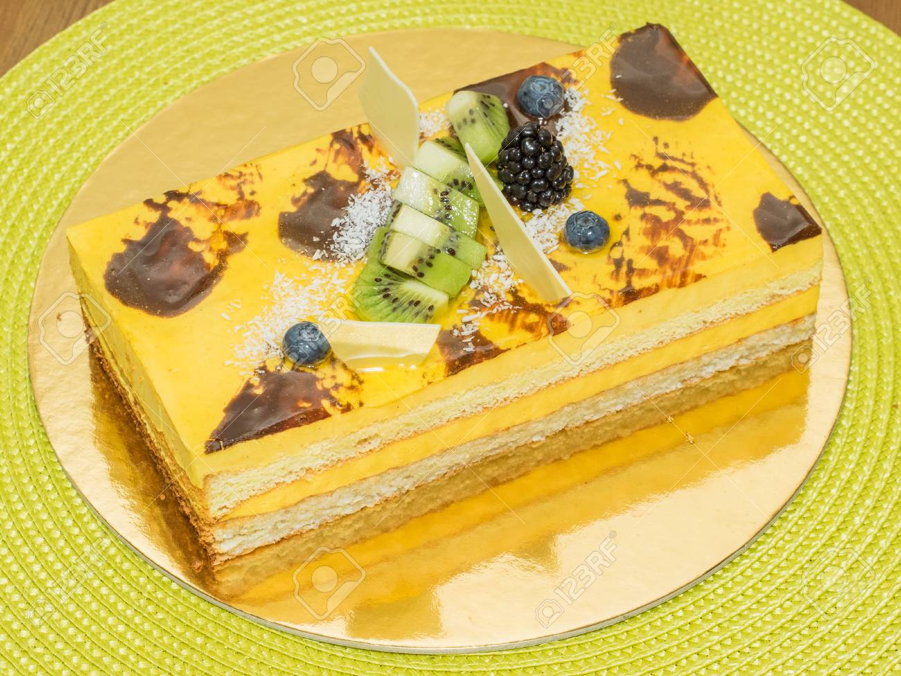 Layer Cake Est Un Gateau Compose De Plusieurs Couches Generalement Maintenues Ensemble Par Glacage Ou Un Autre Type De Remplissage Tels Que La Confiture Ou Autres Conserves Banque D Images Et Photos Libres
