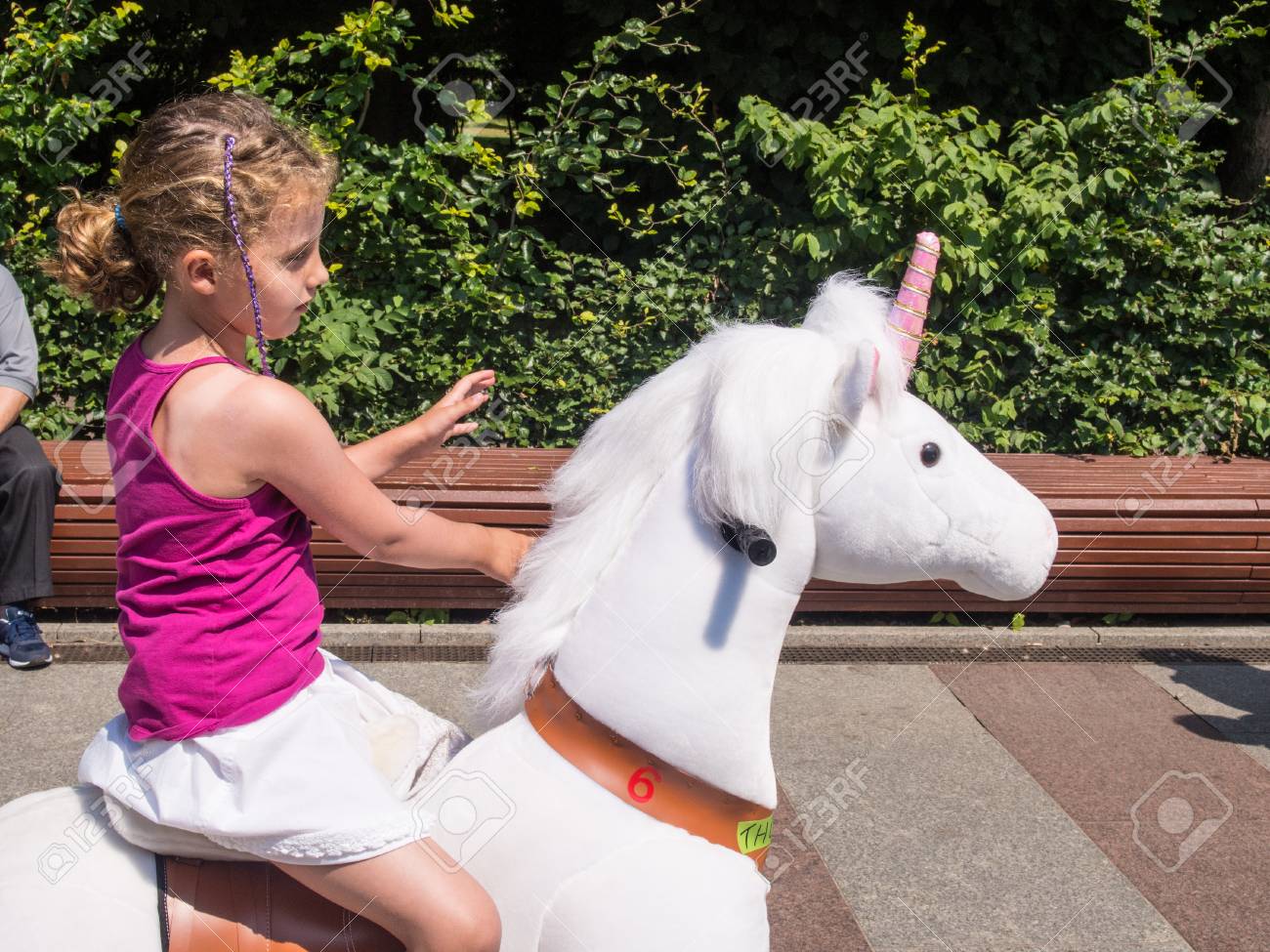imágenes de ponis de juguete