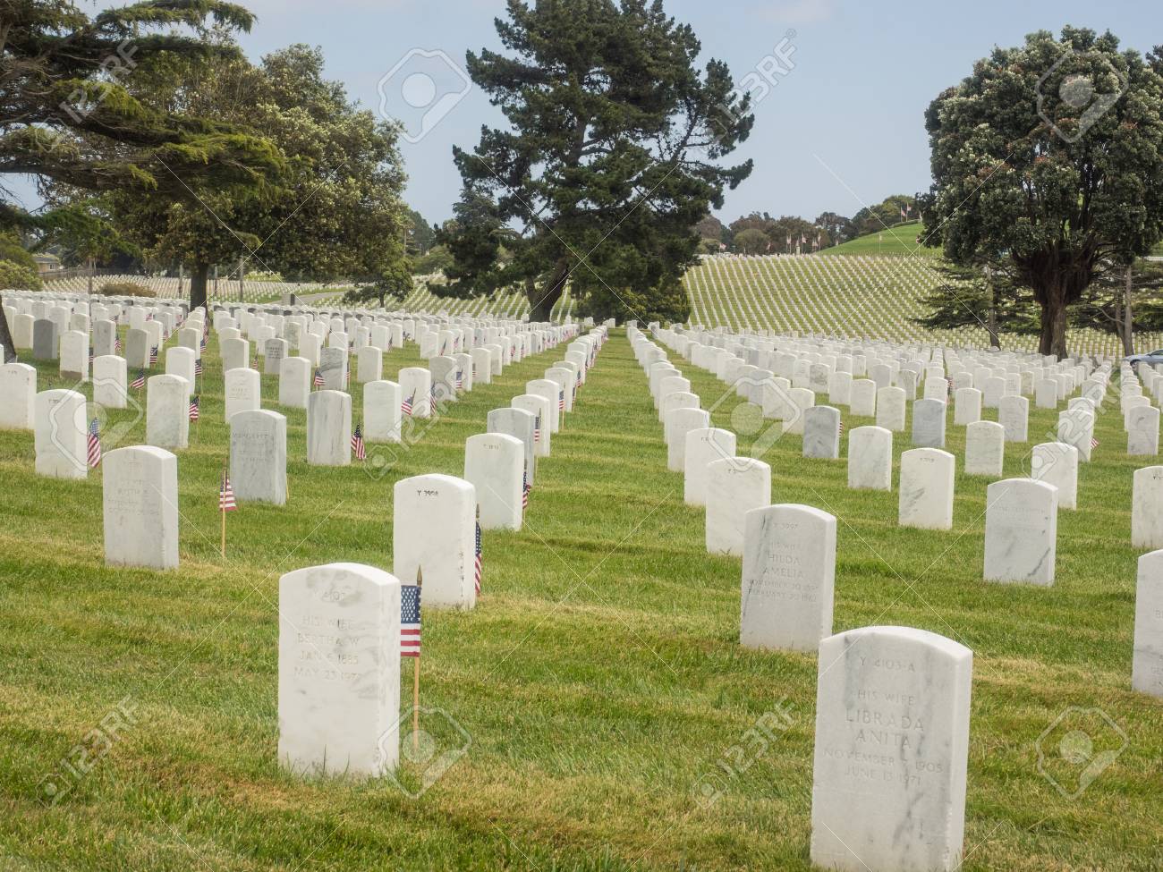 サン ブルーノ カリフォルニア州のゴールデン ゲート国立墓地で記念日の遵守 の写真素材 画像素材 Image