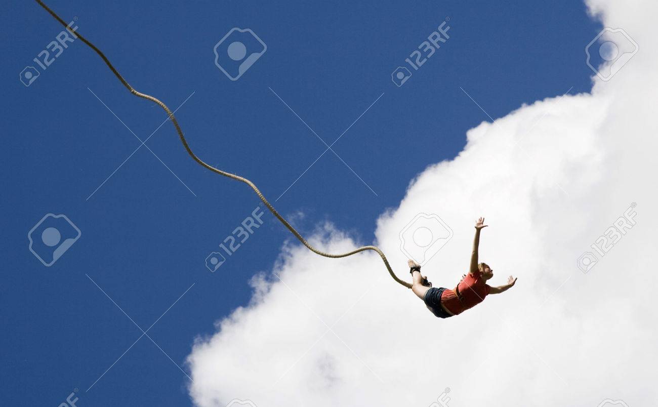 バンジー ジャンプ の写真素材 画像素材 Image