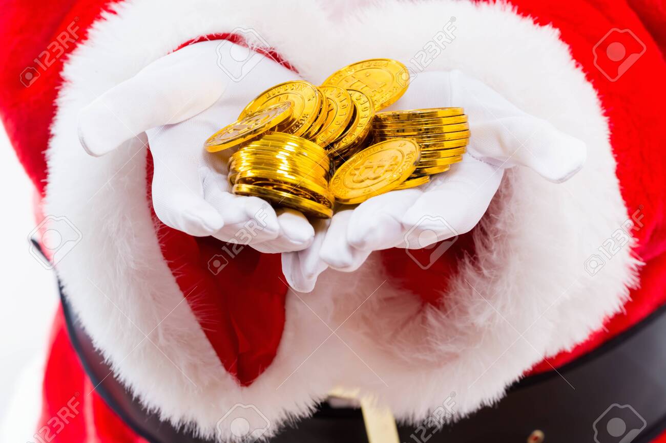 흰색 바탕에 비트코인 더미를 들고 있는 산타 로열티 무료 사진, 그림, 이미지 그리고 스톡포토그래피. Image 111788151
