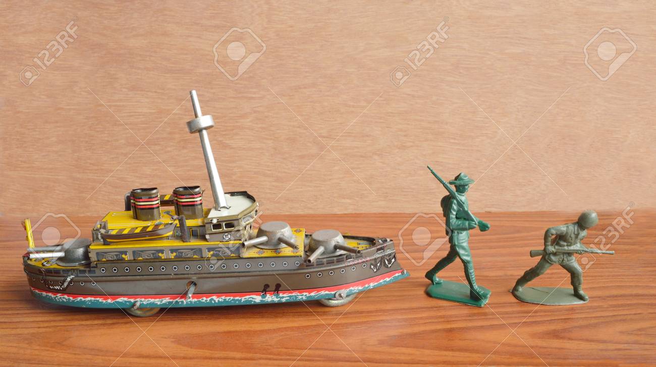 vintage tin toy boats