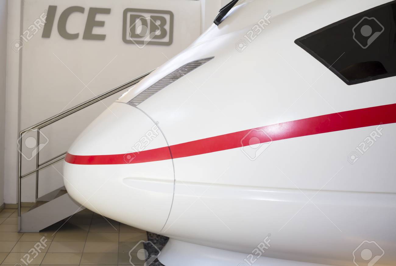 ニュルンベルク ドイツ ドイツ鉄道博物館内ドイツの高速列車 Ice の写真素材 画像素材 Image