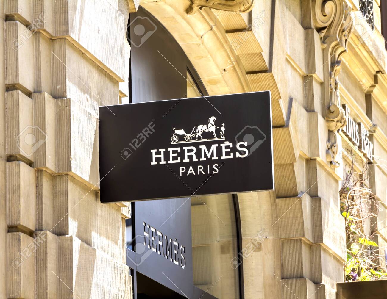 hermès store