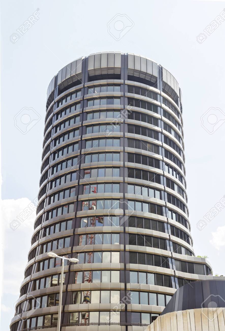 バーゼル、スイス :国際決済銀行BIS、1903年以来バーゼルで事業を行う60の中央銀行が所有する国際金融機関のタワービル。の写真素材・画像素材  Image 146632945