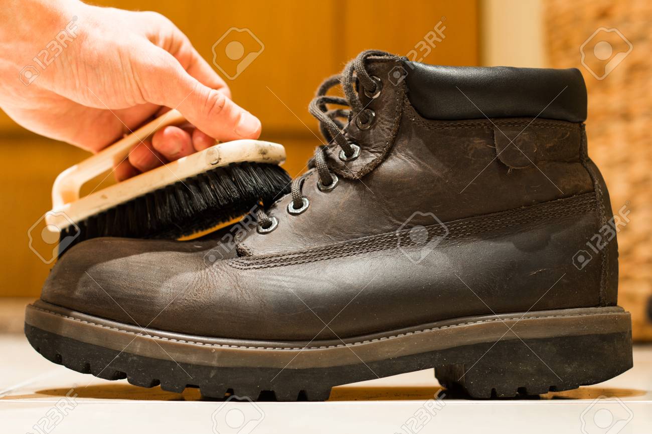walking boot cleaning brush