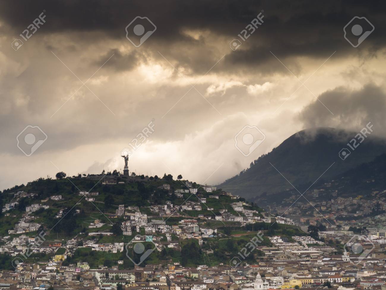 etiam-dictum-ipsum-a-felis