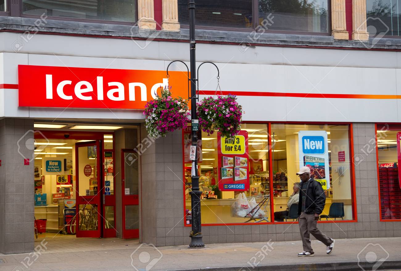 9 月 5 日 ロンドン ロンドン イングランド イギリスの 14 年 9 月 5 日にアイスランド スーパーの外観 アイスランドは 英国の大手スーパー マーケットのひとつです の写真素材 画像素材 Image