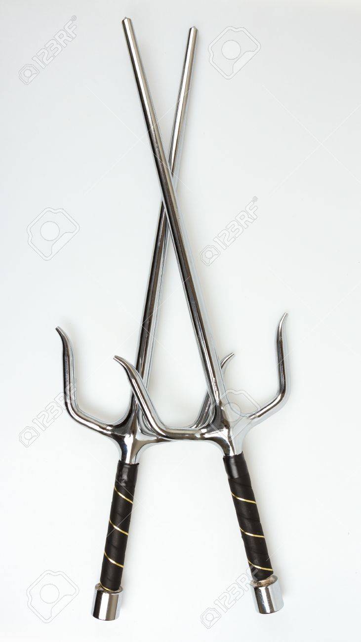 白い背景で隔離のサイ武器 の写真素材 画像素材 Image