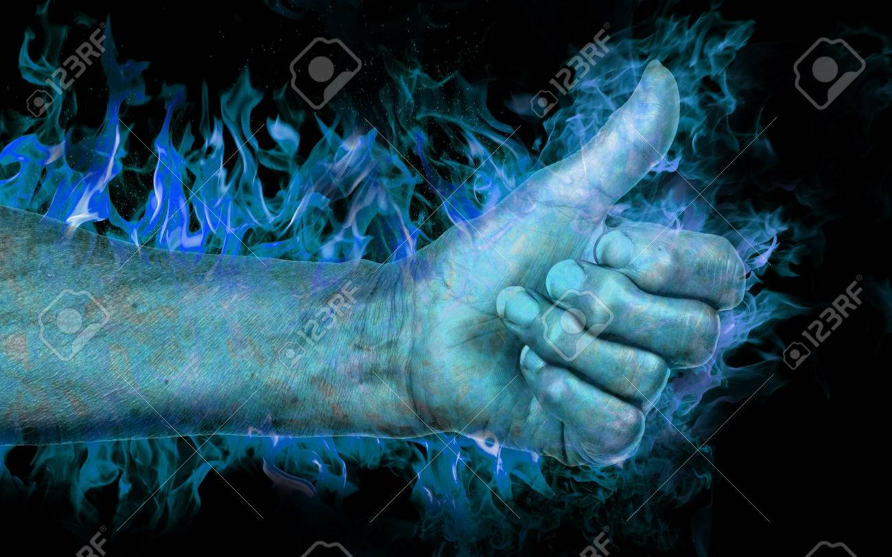 ゴースト 青い手から親指 の写真素材 画像素材 Image