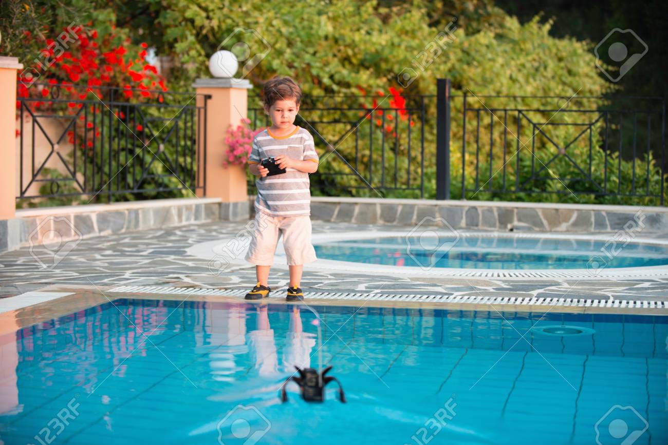 pool remote control boat