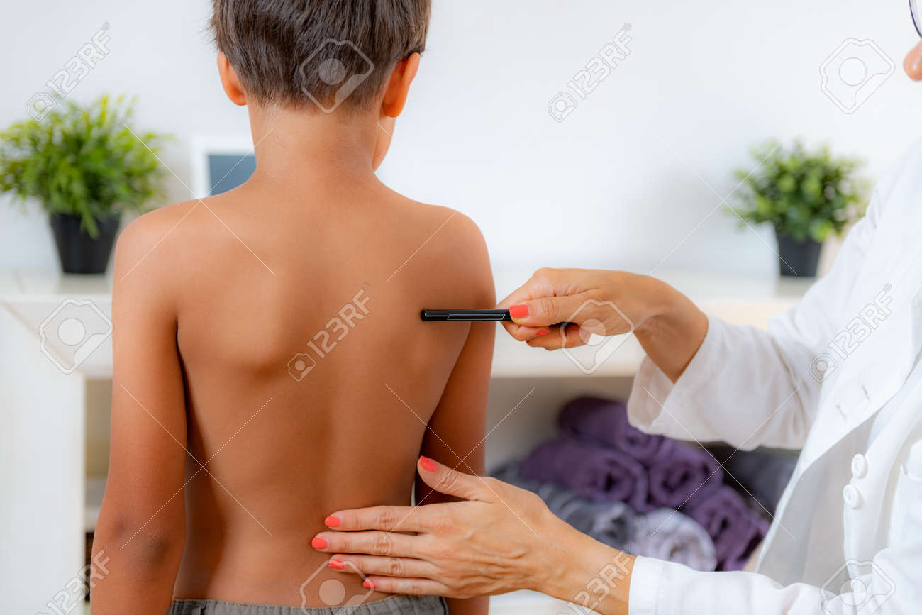 幼稚園児　身体検査 