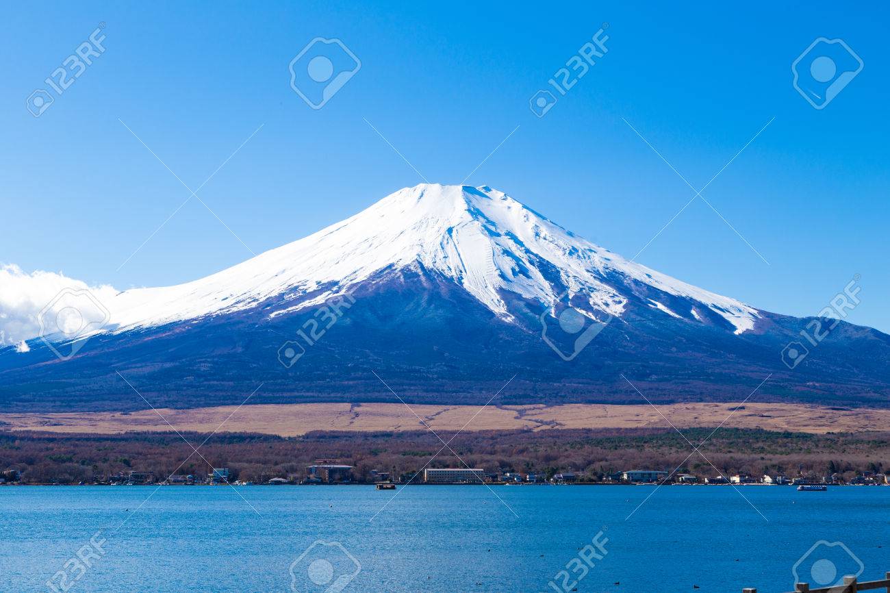 富士山 日本で最も高い山の秋景色 の写真素材 画像素材 Image 0673