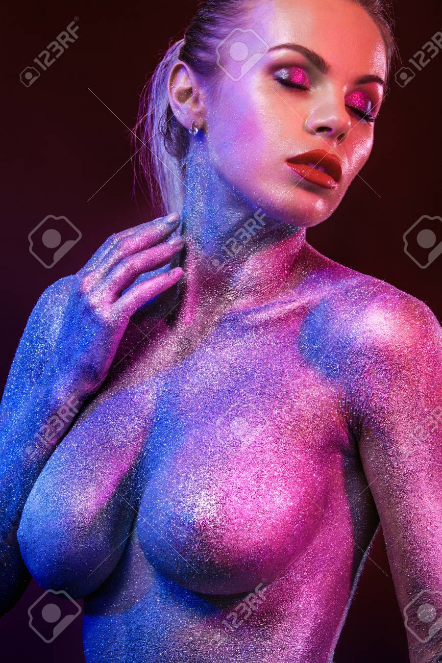 bodypainted girls 