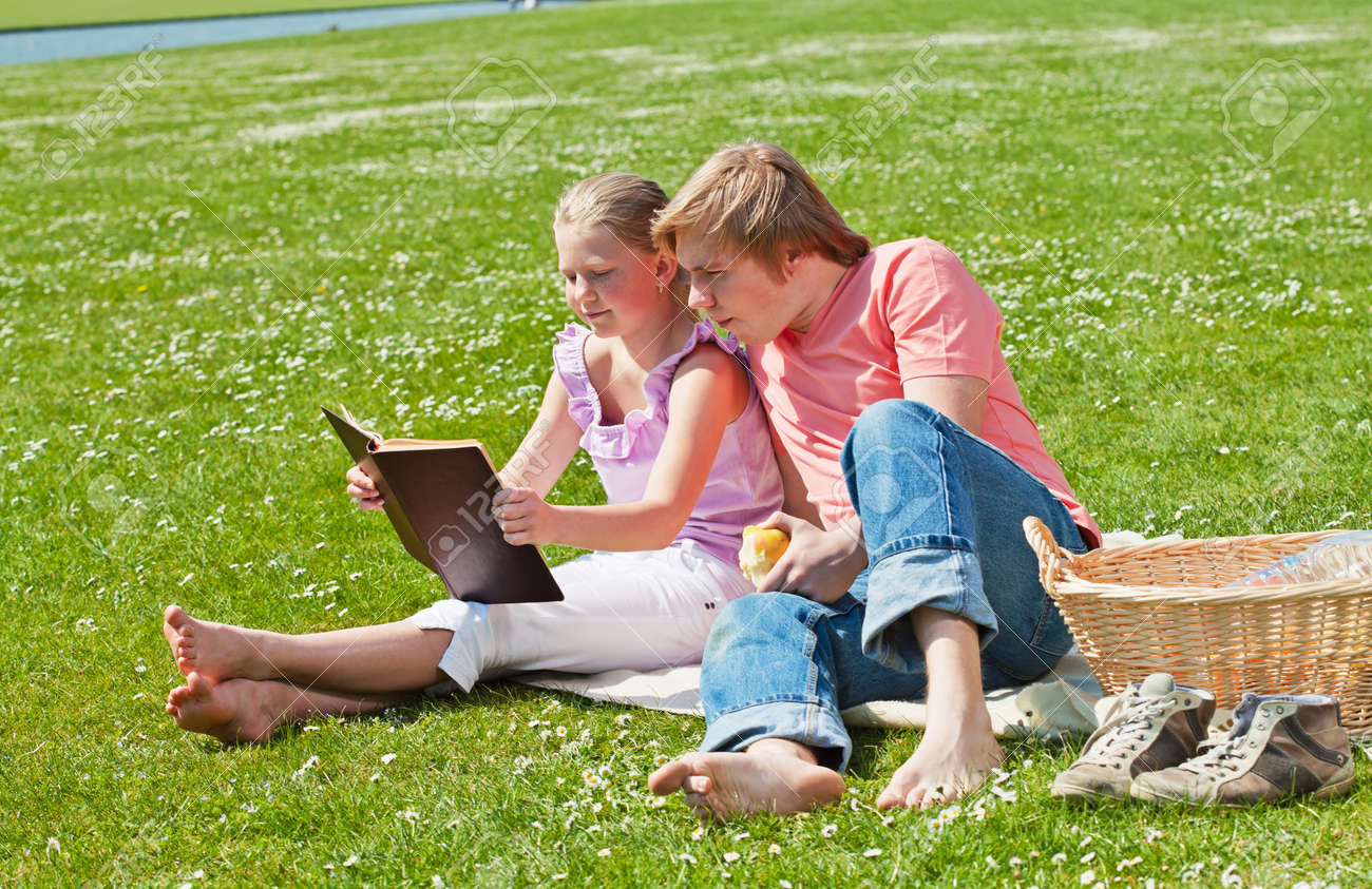 читать сестра на даче. семь сестёр находятся на даче где каждая занята каким-то делом ответ. фотосессия с сестрой на даче. читать сестра на даче. читать сестра на даче.