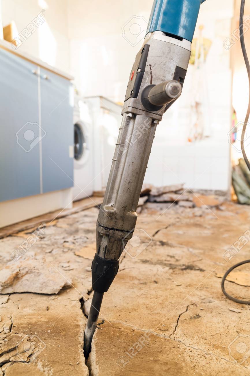 コンクリート削岩機