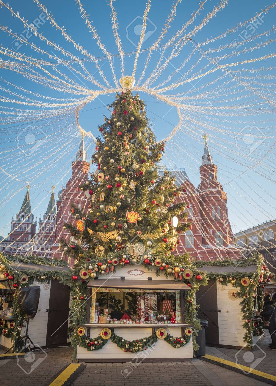 モスクワ ロシアのクリスマス マーケット の写真素材 画像素材 Image