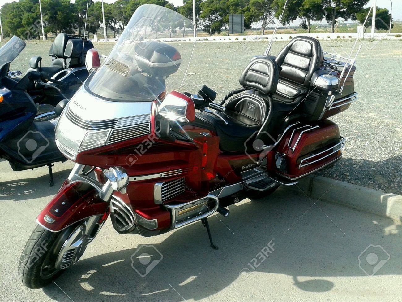 honda wing bike