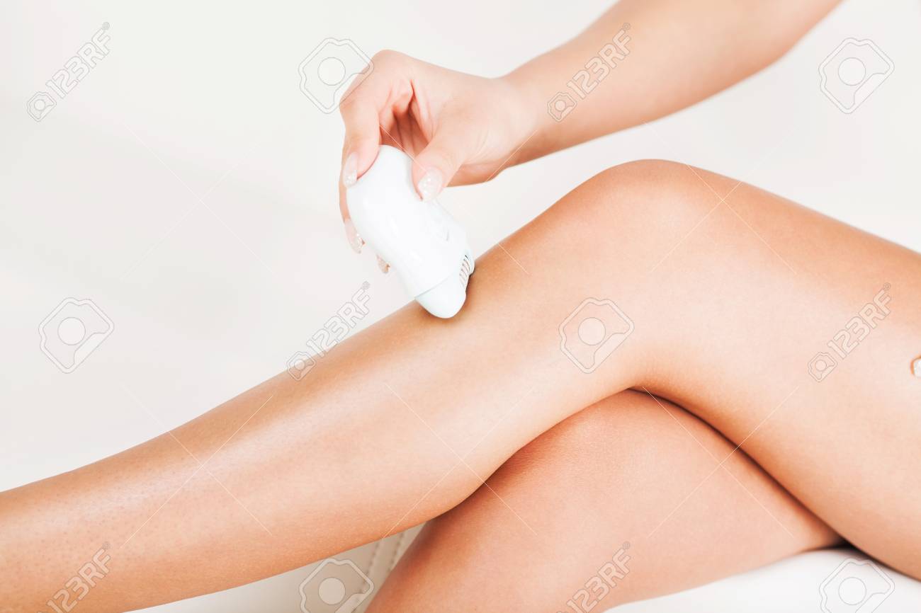 shaving legs with electric razor